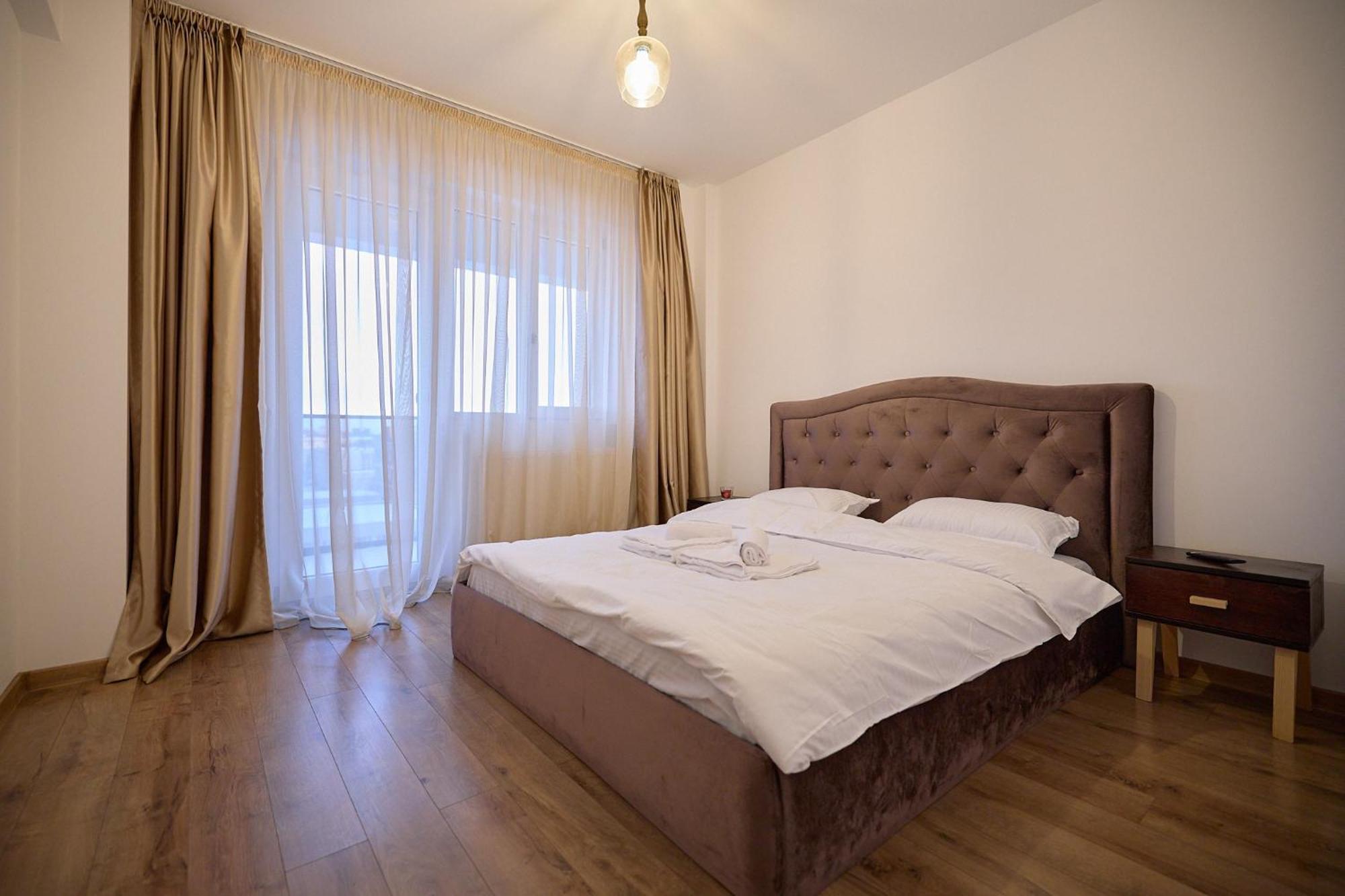Cozy Collection Apartments At Palas Mall Iasi Bagian luar foto