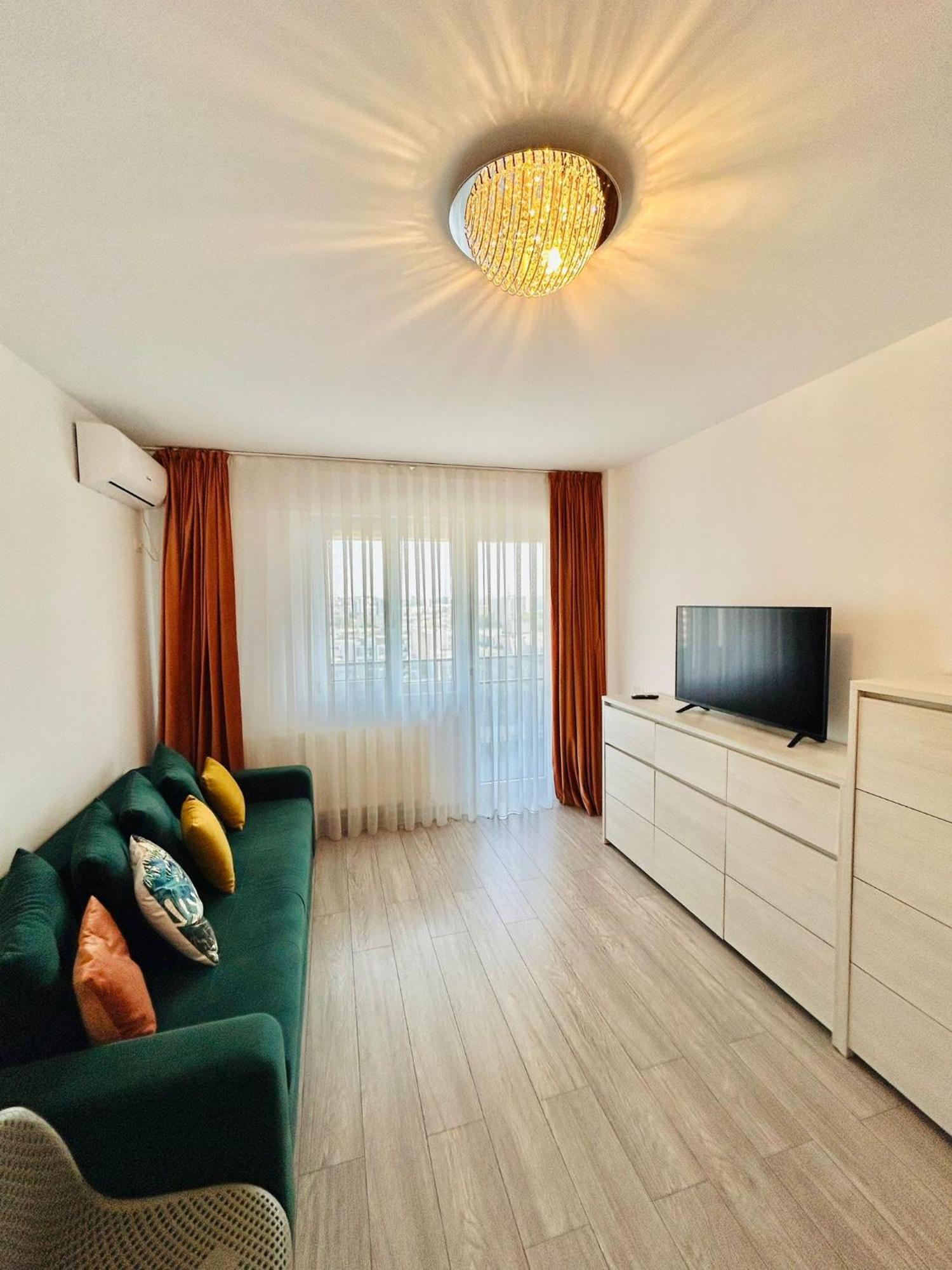 Cozy Collection Apartments At Palas Mall Iasi Bagian luar foto