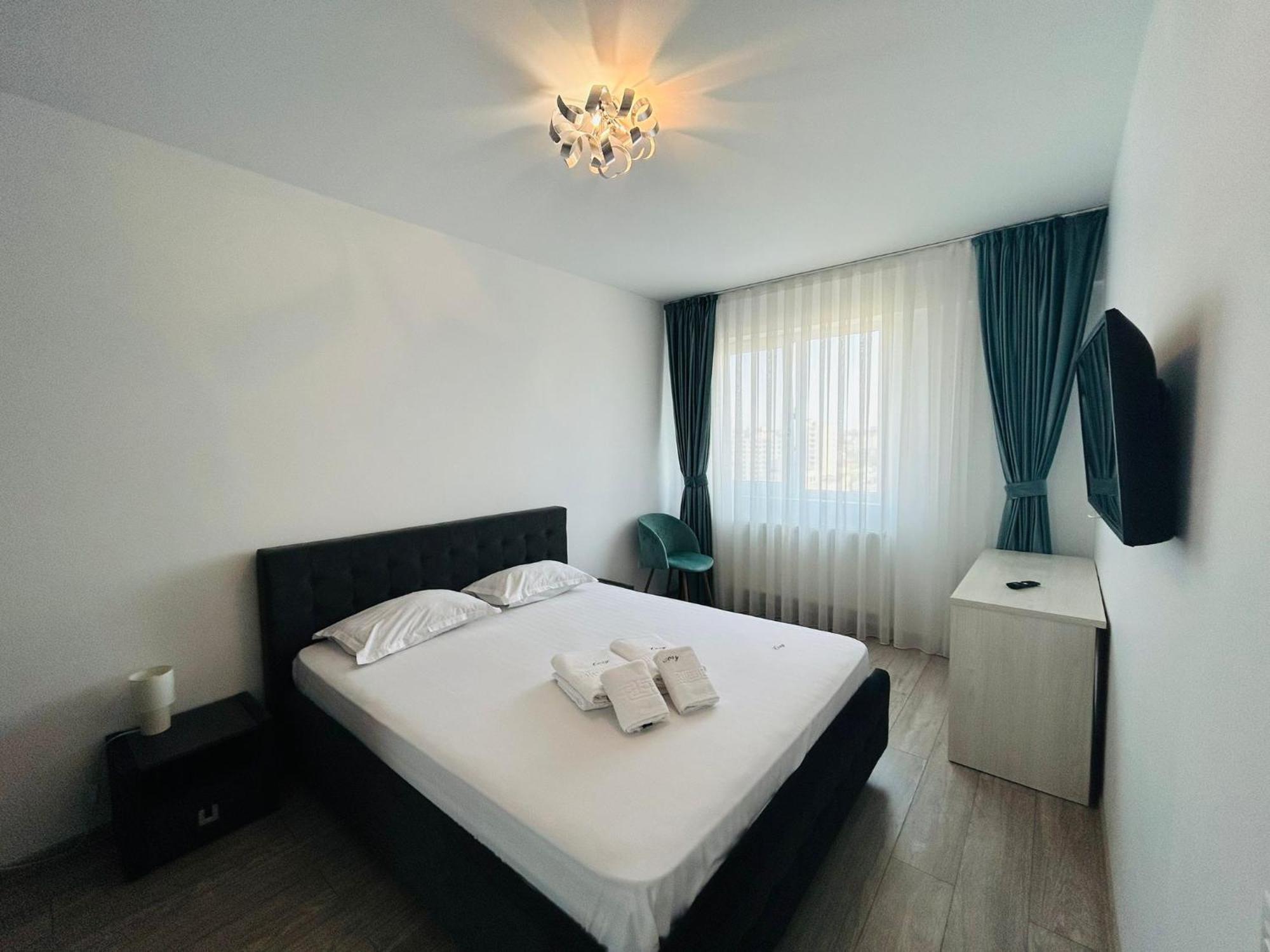 Cozy Collection Apartments At Palas Mall Iasi Bagian luar foto