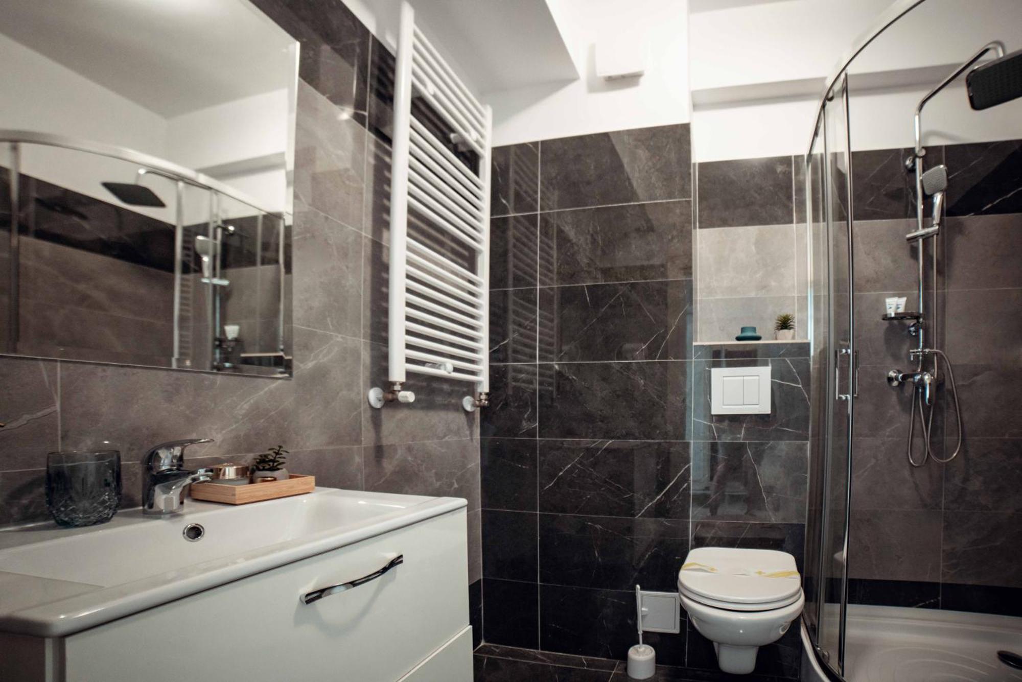 Cozy Collection Apartments At Palas Mall Iasi Bagian luar foto